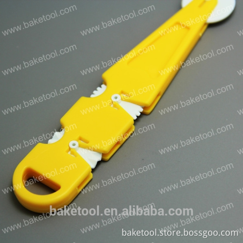 Plastic Cake Edge Decoration Wheels